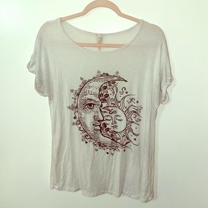 Moon and sun soft graphic tee!